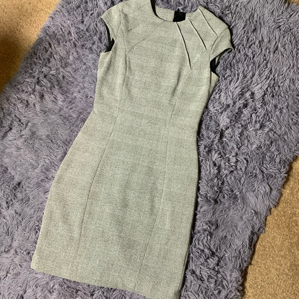 Retro cap sleeve dress